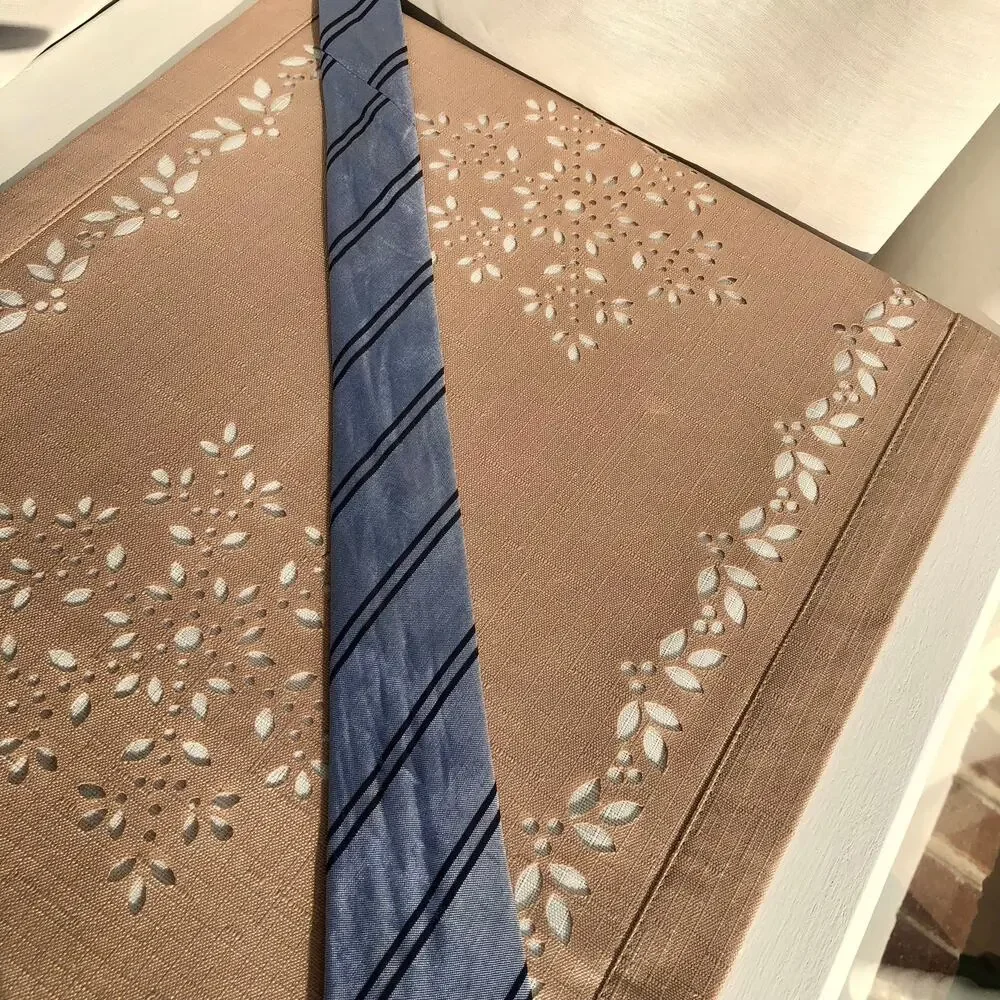 Countess Mara Men’s Silk-Blend Vintage Blue Career Necktie